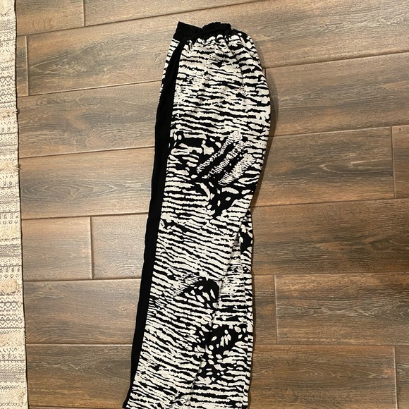 Harlowe & Graham Drawstring Pant/Trouser. Gently Used. Size SMALL - Picture 10 of 11